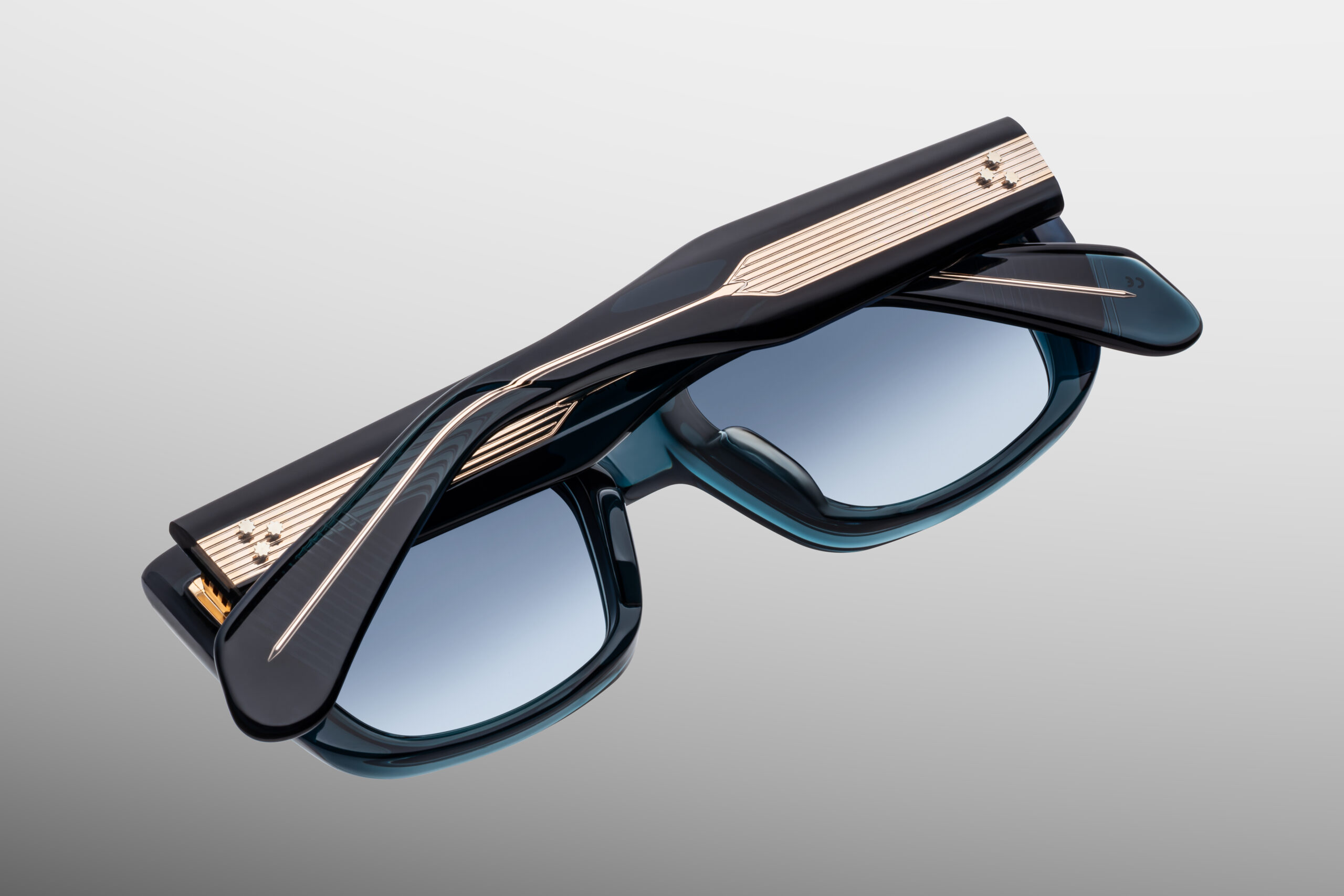 Sunglasses Model Corniche in Color Indigo with Denim Gradient lenses from Jacques Marie Mage