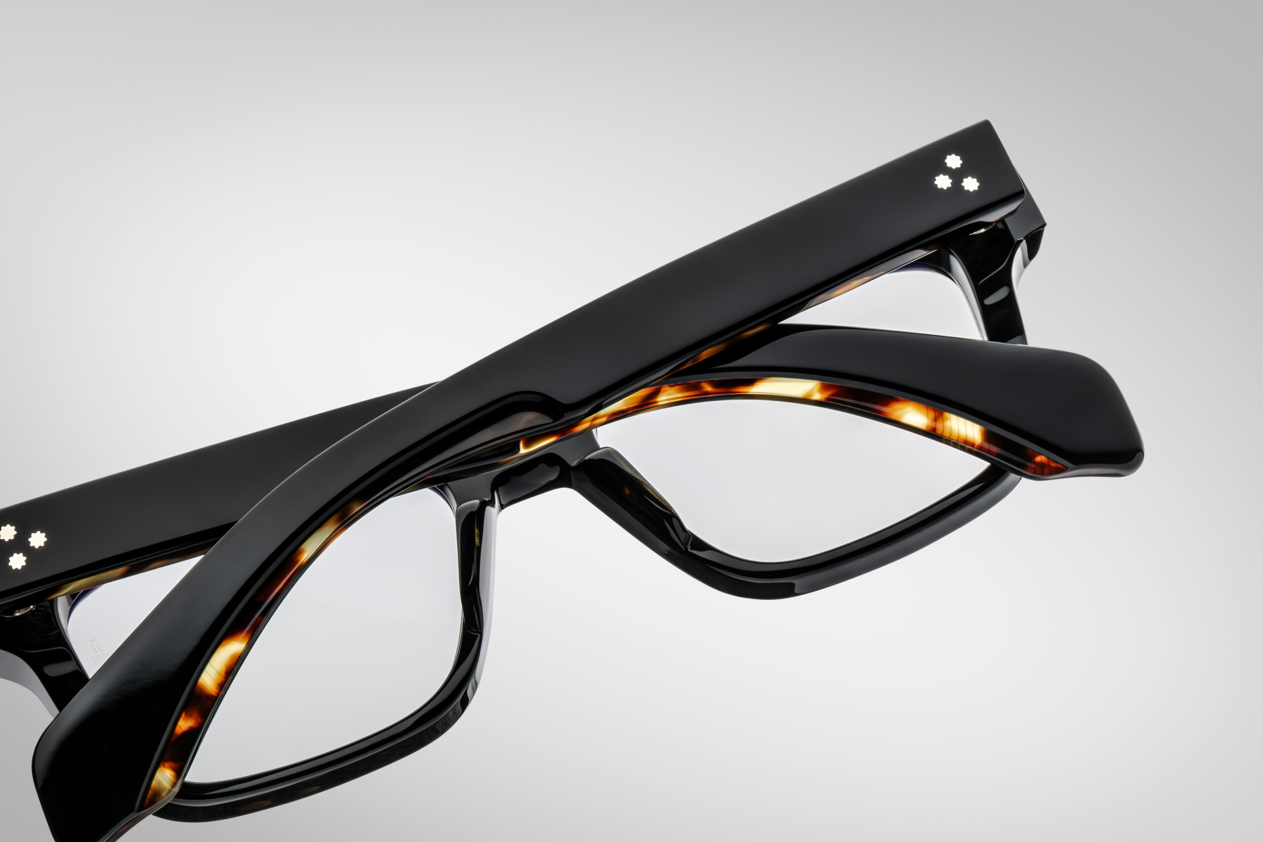 Optical Frame Model Molino in Color Noir 11 with Superlight Grey lenses from Jacques Marie Mage