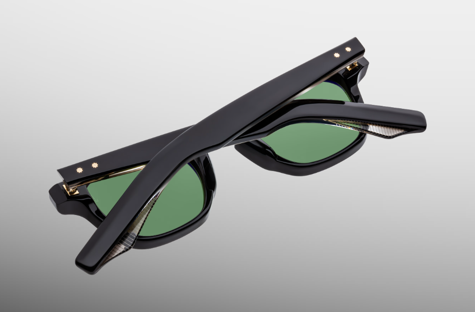 Sunglasses Model Zephirin in color Venom with emerald lenses from Jacques Marie Mage