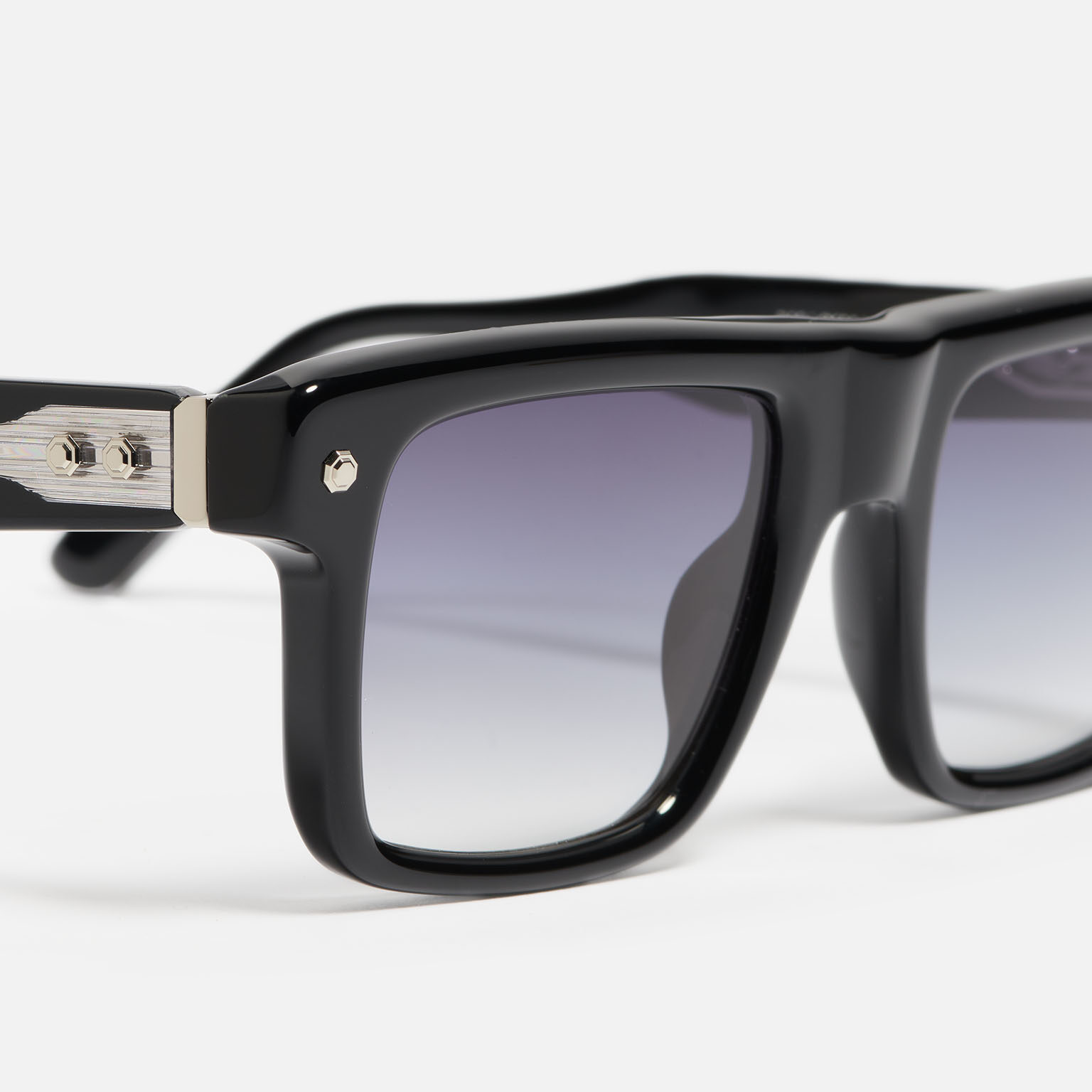 Sunglasses Model P18 in color C605 with Dark Blue Gradient lenses from John Dalia