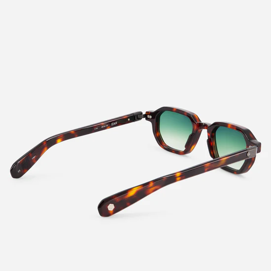Sunglasses Model Izar in N/MT-1 with Green Gradient lenses from Sato