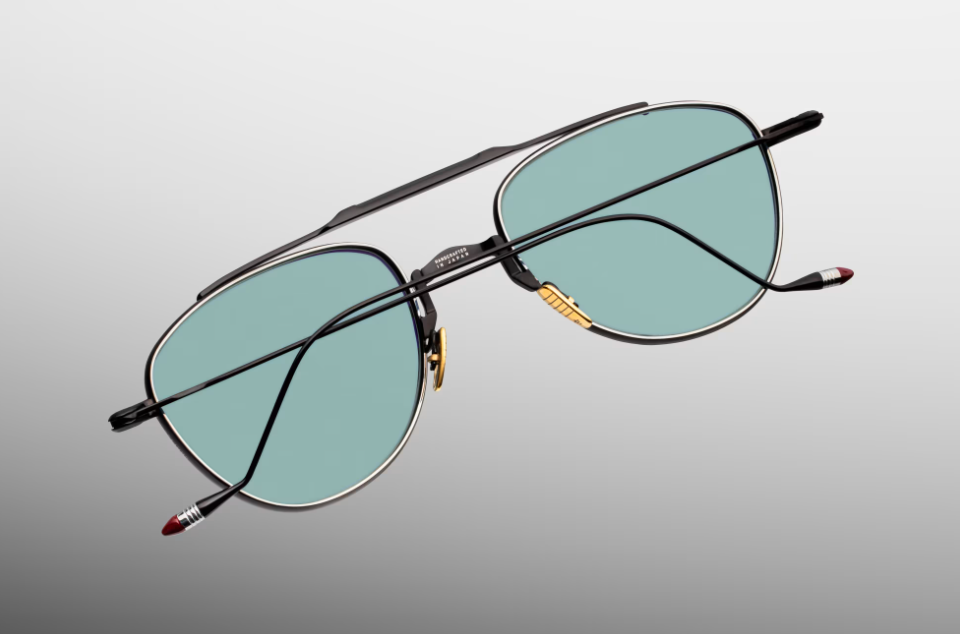 Sunglasses Model Flynn in Color Paon with Turquoise lenses from Jacques Marie Mage