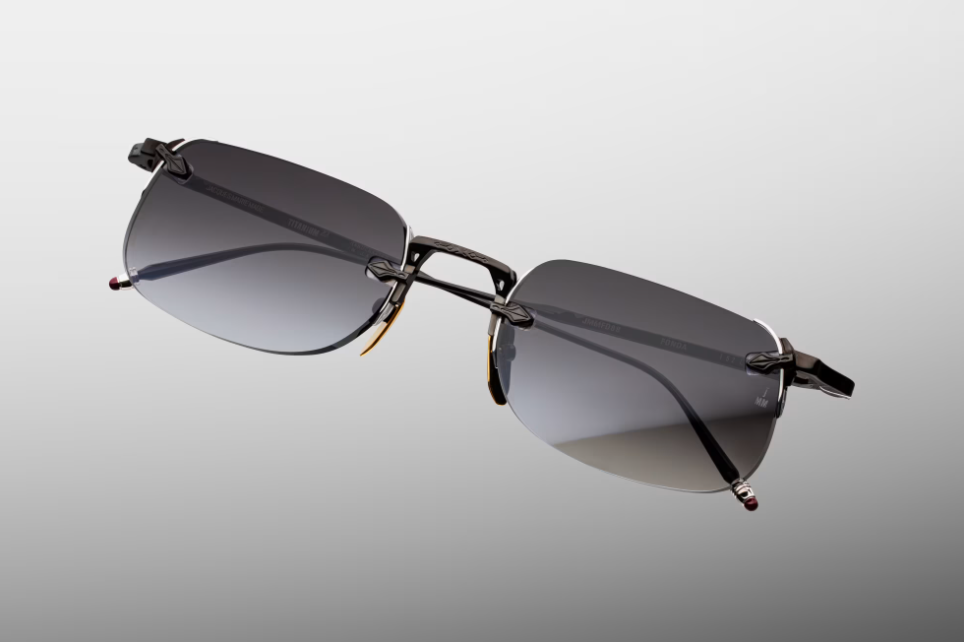 Sunglasses Model Fonda in Color Black with Ebony Flash Gradient lenses from Jacques Marie Mage