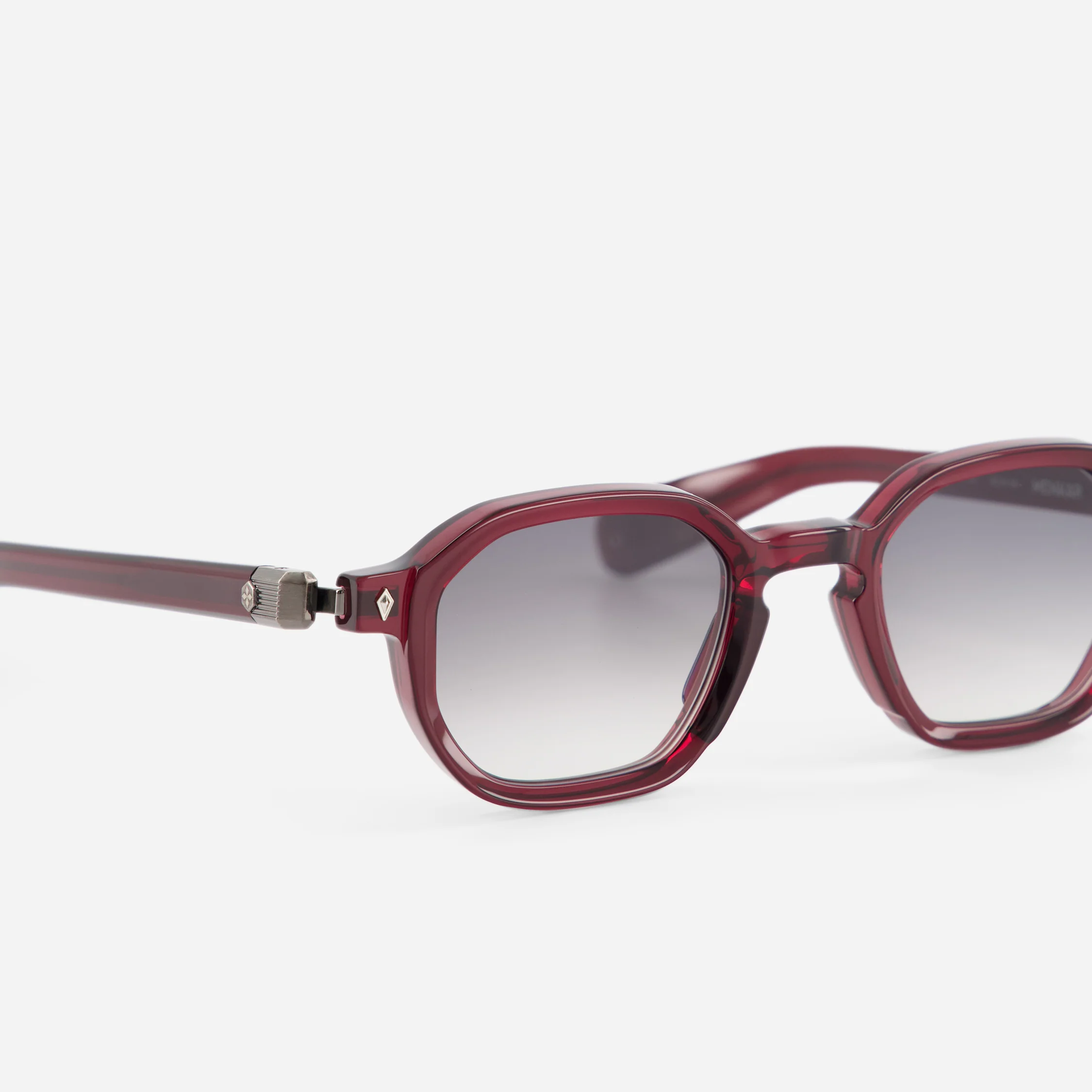 Sunglasses Model Menkar in RS/AS1 with Grey Gradient lenses from Sato