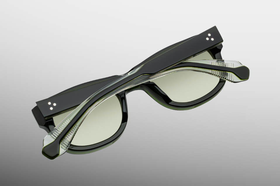 Sunglasses Model Amilcar in Color Bornéo with Light Bottle Green lenses