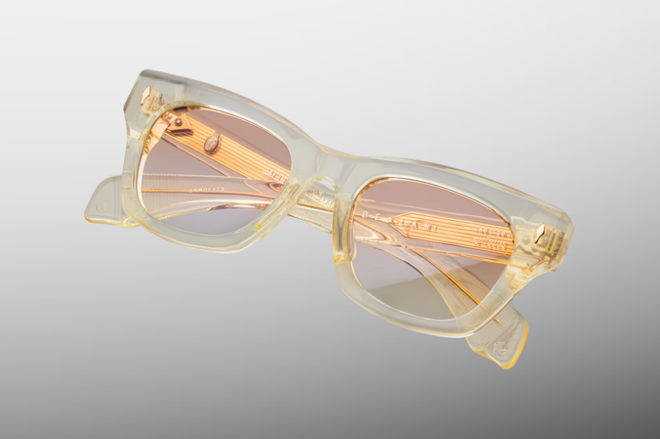 Sunglasses Model Dealan in Color Halo with Photochromic brown gradient lenses from Jacques Marie Mage