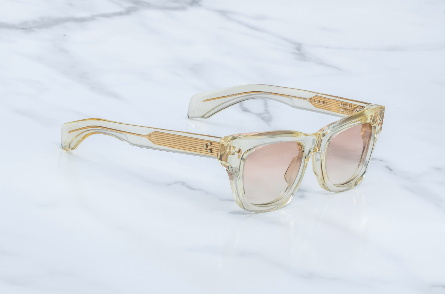 Sunglasses Model Dealan in Color Halo with Photochromic brown gradient lenses from Jacques Marie Mage