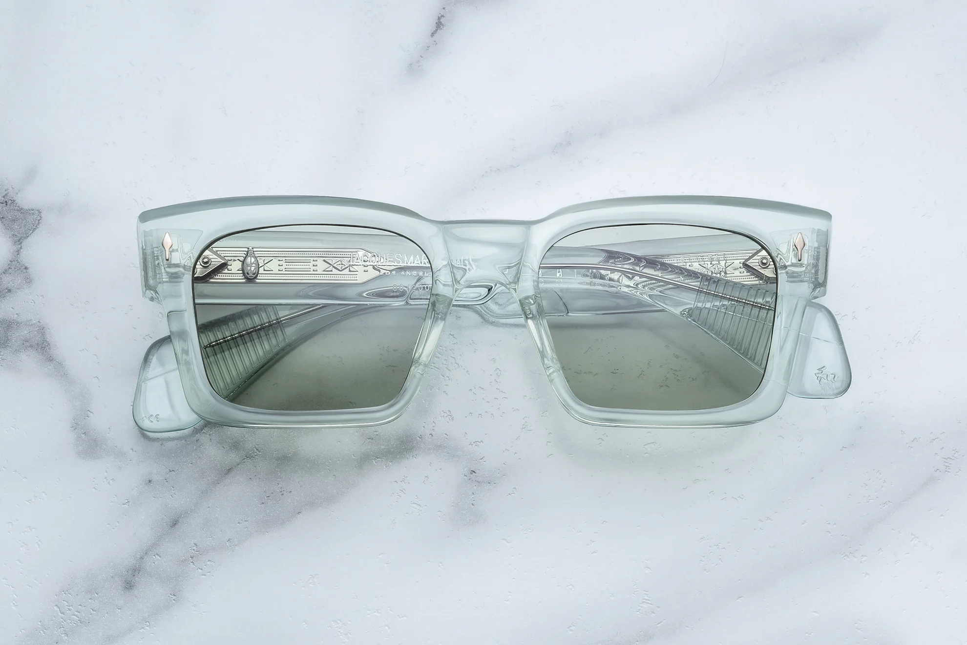 Sunglasses Model Kaine in Color Aurora with Light Bottle Green lenses from Jacques Marie Mage
